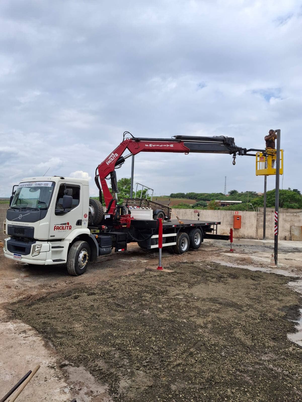 Fotos caminhão munck da facilita Fotos caminhão munck da facilita